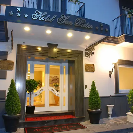 San Pietro Hotel Neapol
